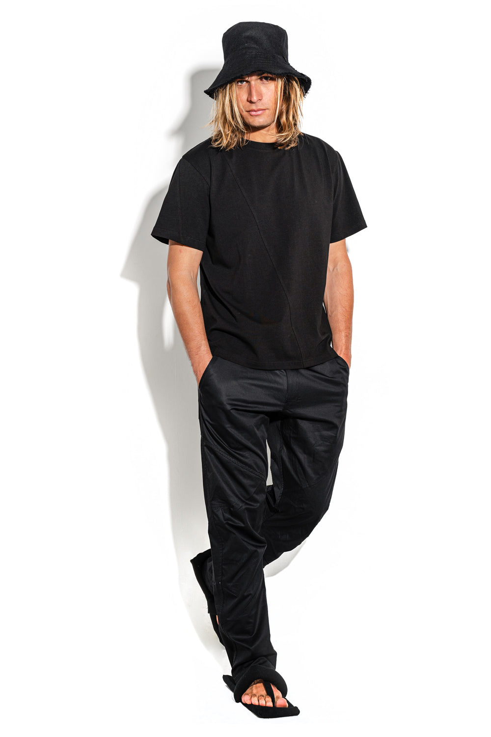 Black T-shirt with a geometric&nbsp;seam